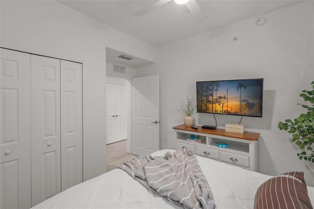 Active With Contract: $449,000 (3 beds, 2 baths, 1786 Square Feet)