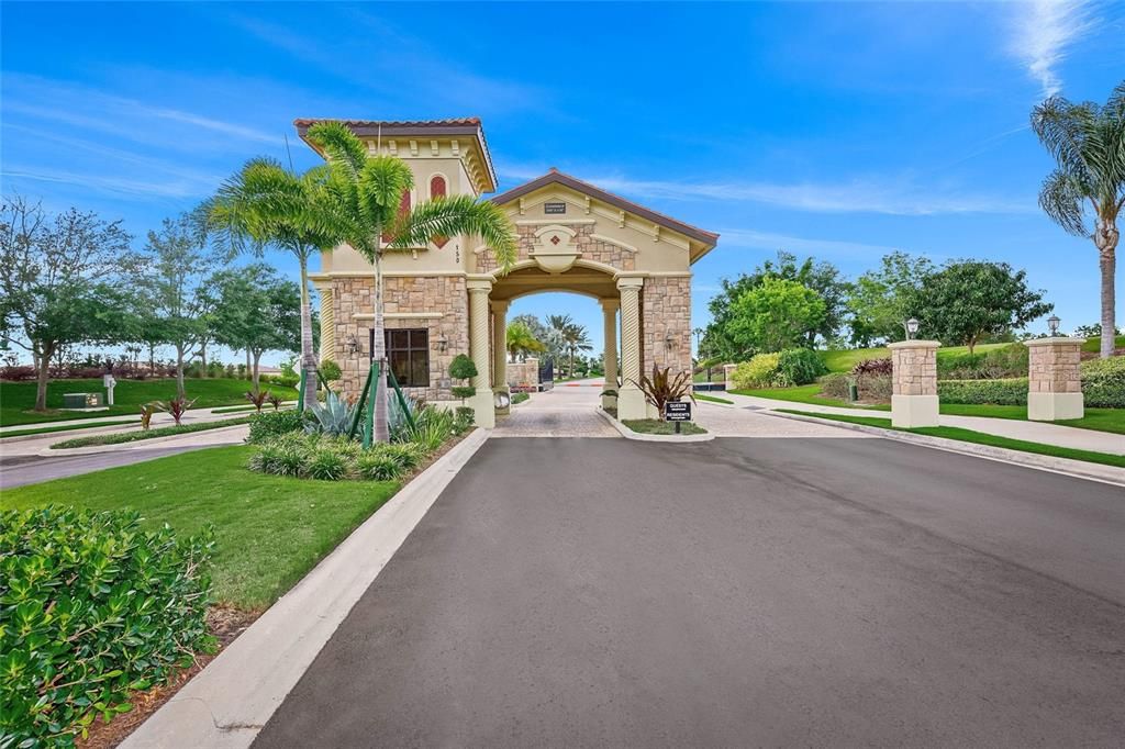 Active With Contract: $449,000 (3 beds, 2 baths, 1786 Square Feet)