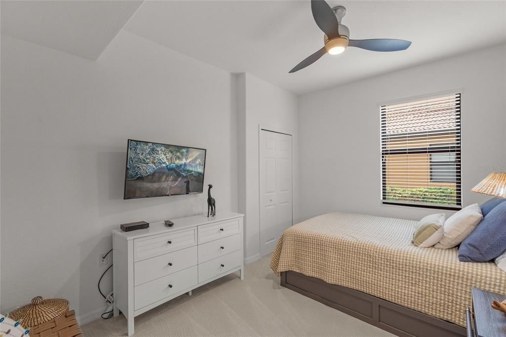 Active With Contract: $449,000 (3 beds, 2 baths, 1786 Square Feet)