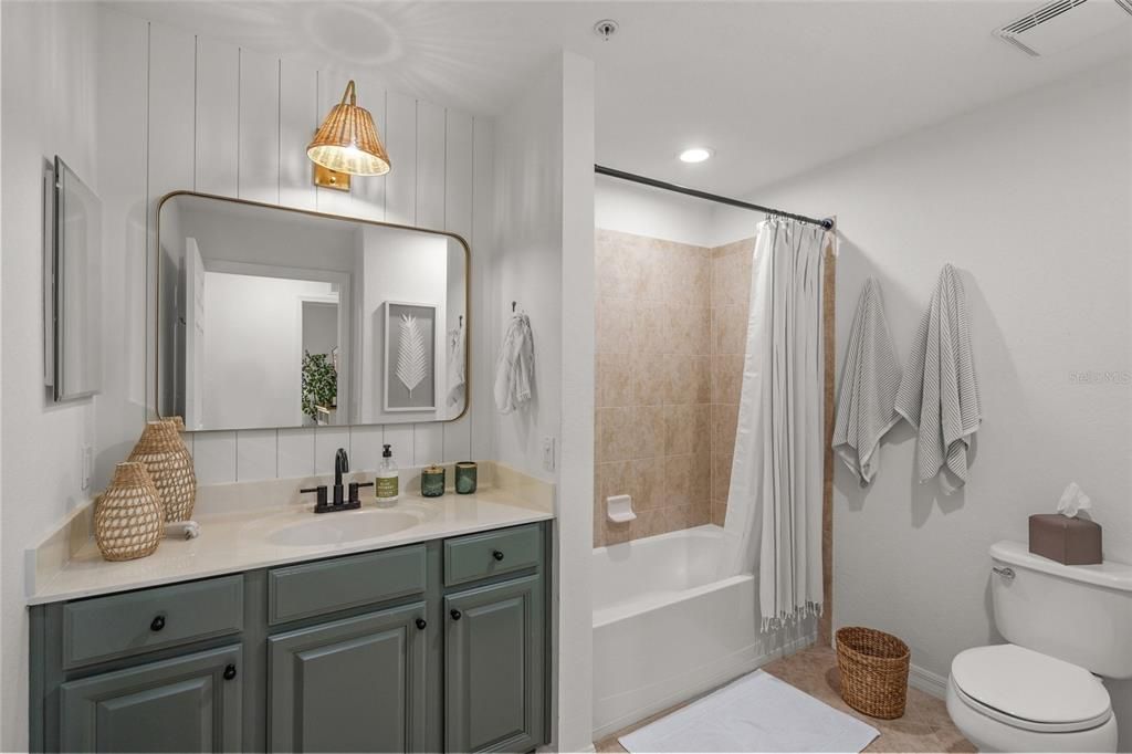 Active With Contract: $449,000 (3 beds, 2 baths, 1786 Square Feet)