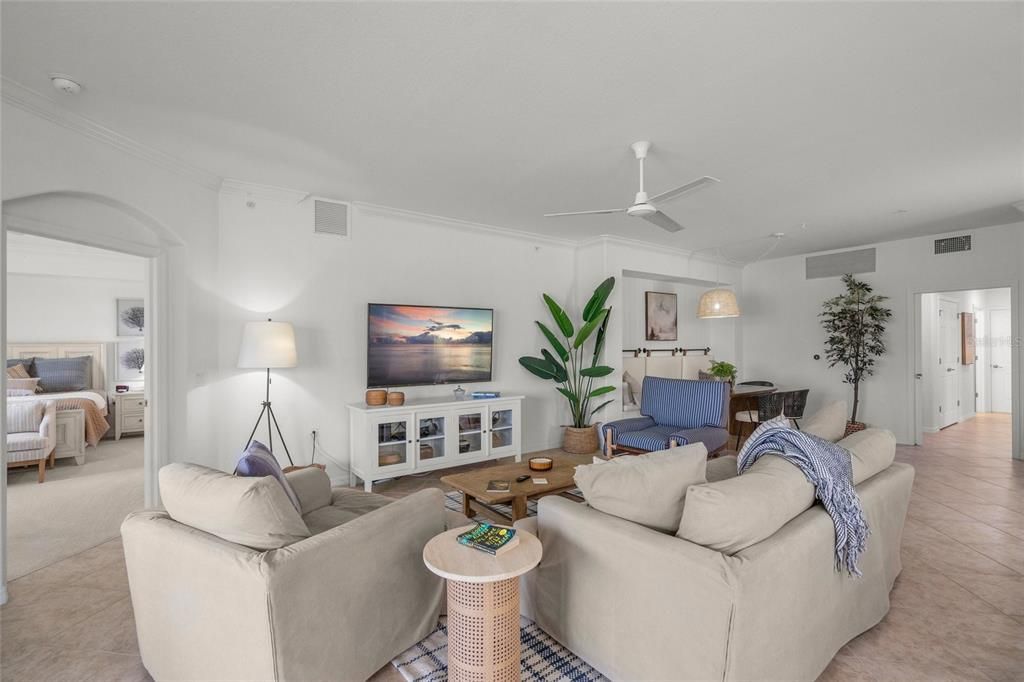 Active With Contract: $449,000 (3 beds, 2 baths, 1786 Square Feet)