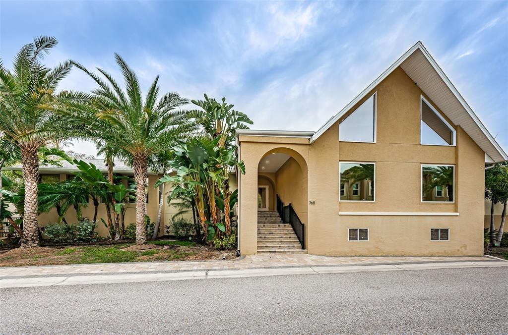 For Sale: $475,000 (3 beds, 2 baths, 2230 Square Feet)