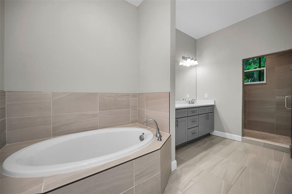 For Sale: $475,000 (3 beds, 2 baths, 2230 Square Feet)