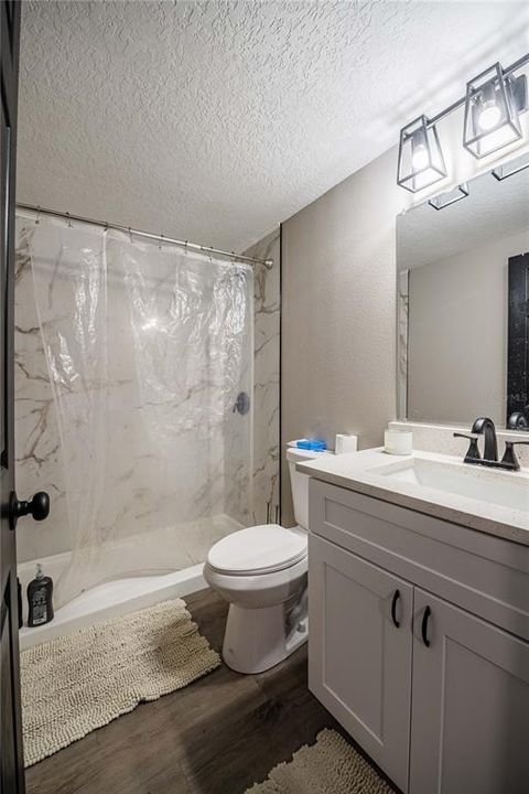 En Venta: $267,000 (4 camas, 2 baños, 1344 Pies cuadrados)