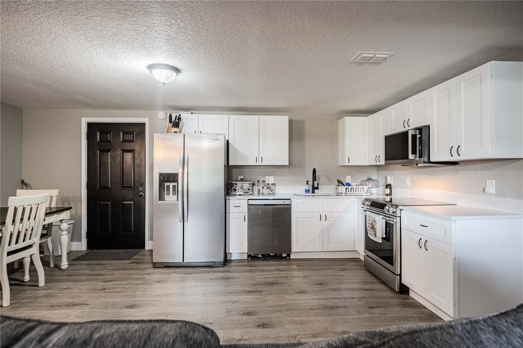 En Venta: $267,000 (4 camas, 2 baños, 1344 Pies cuadrados)