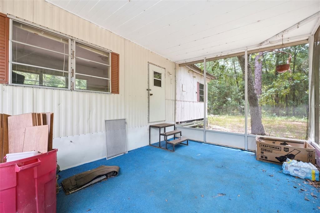 For Sale: $60,000 (2 beds, 1 baths, 720 Square Feet)