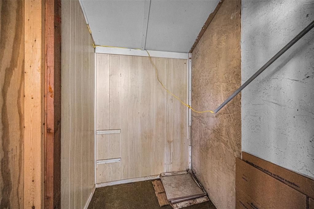 На продажу: $159,900 (2 спален, 2 ванн, 893 Квадратных фут)
