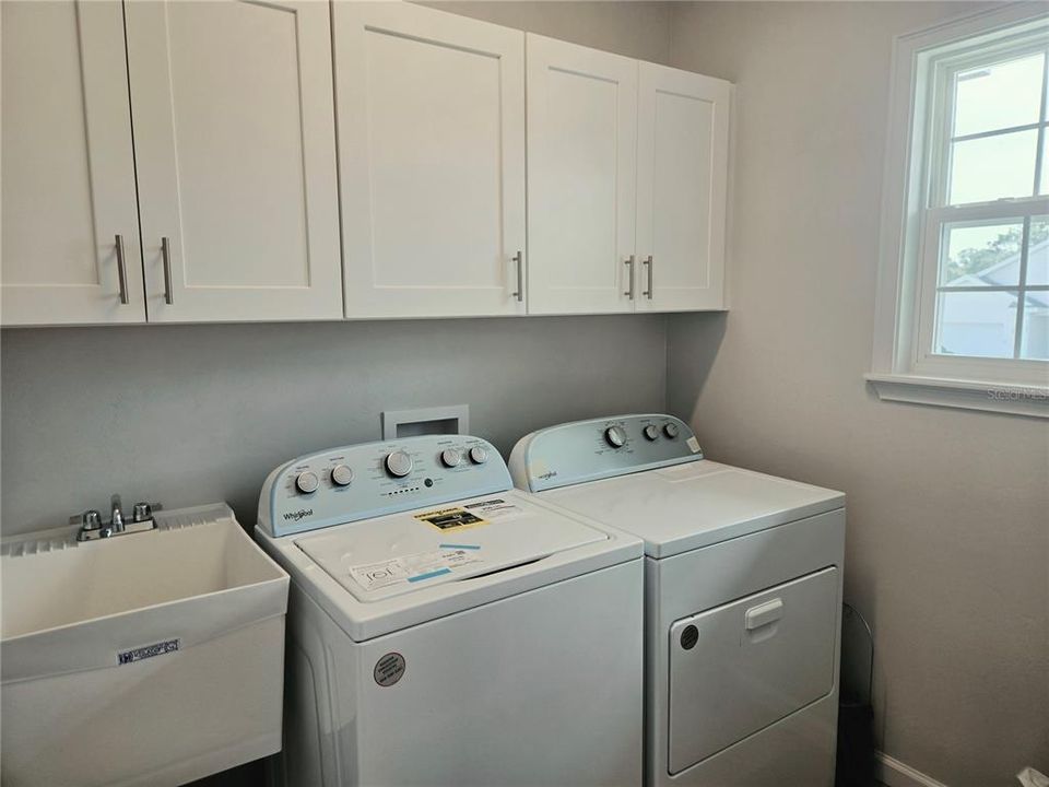 En Venta: $418,000 (3 camas, 2 baños, 1868 Pies cuadrados)