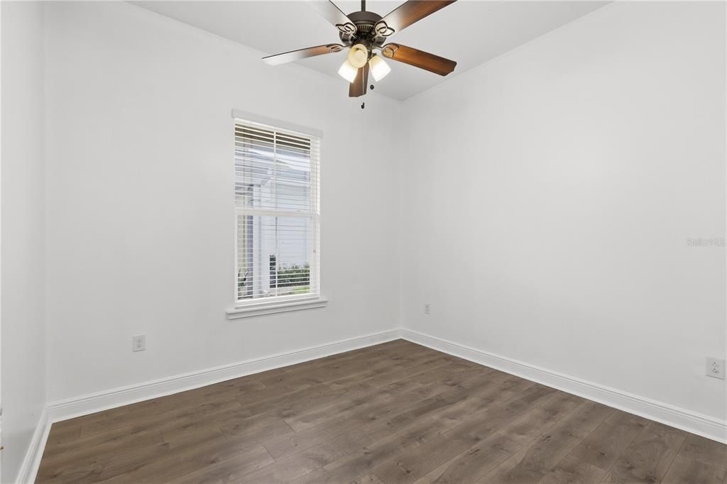 For Sale: $305,000 (2 beds, 2 baths, 1464 Square Feet)