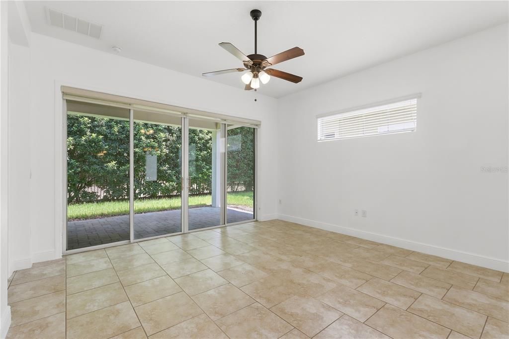 For Sale: $305,000 (2 beds, 2 baths, 1464 Square Feet)