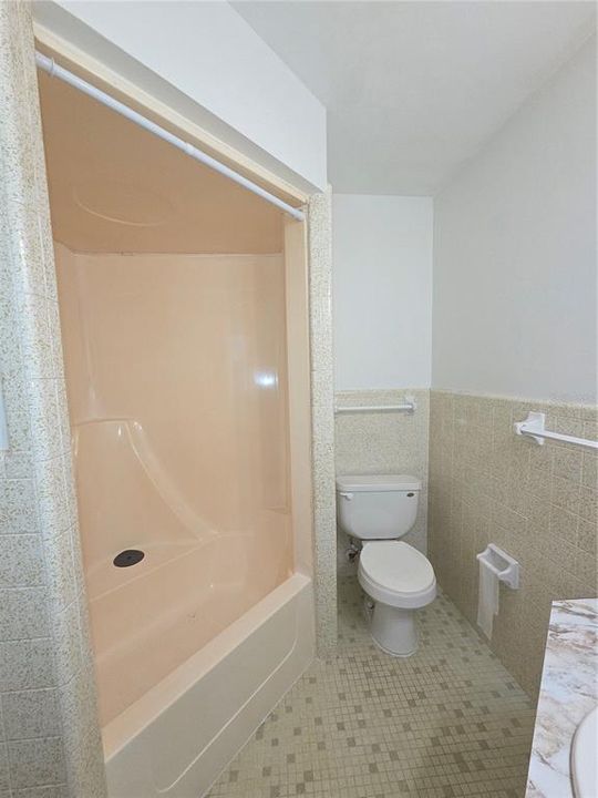 На продажу: $212,000 (3 спален, 2 ванн, 1390 Квадратных фут)
