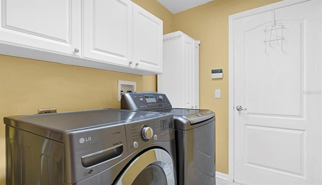 For Sale: $675,000 (5 beds, 4 baths, 3540 Square Feet)