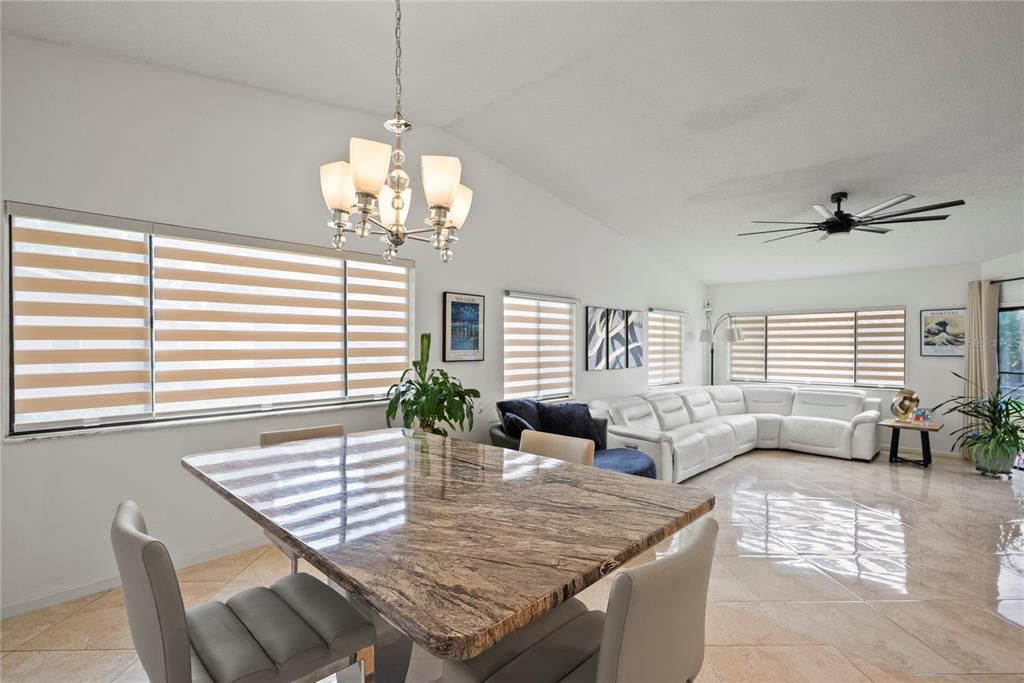 For Sale: $370,000 (2 beds, 2 baths, 1497 Square Feet)