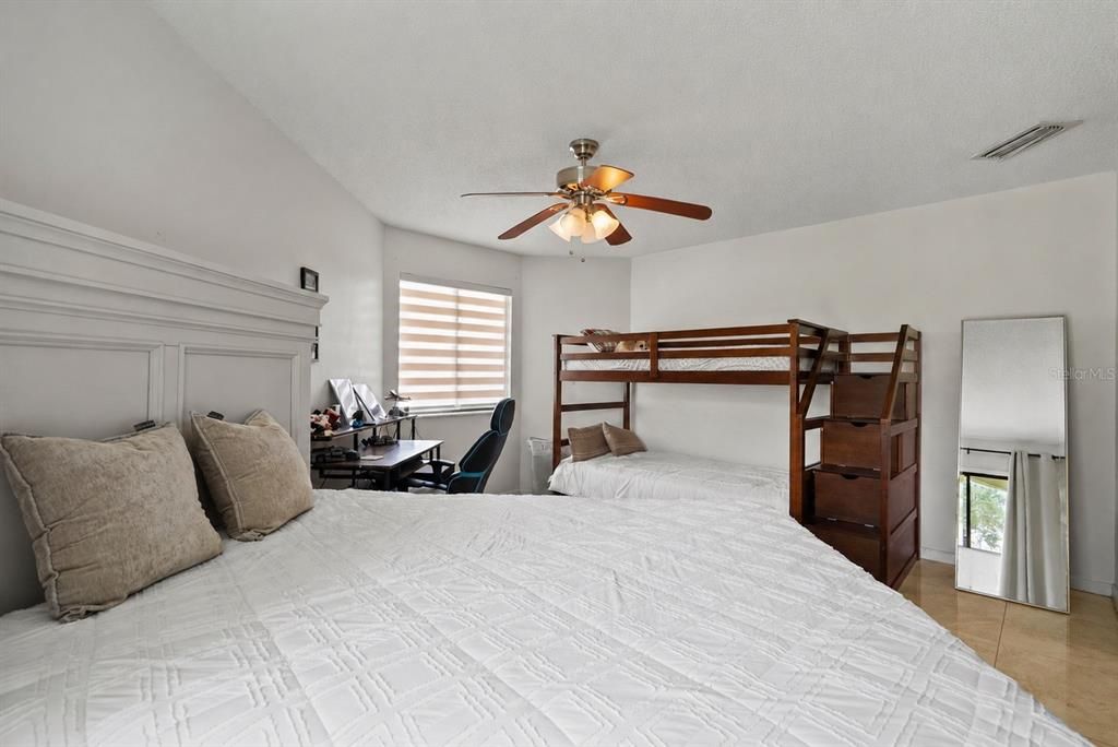 For Sale: $370,000 (2 beds, 2 baths, 1497 Square Feet)