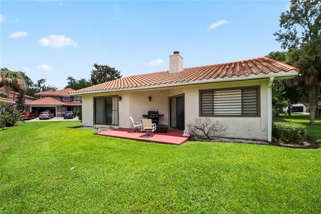 For Sale: $370,000 (2 beds, 2 baths, 1497 Square Feet)