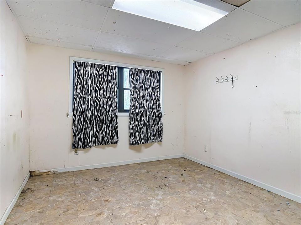 На продажу: $199,000 (3 спален, 2 ванн, 1678 Квадратных фут)
