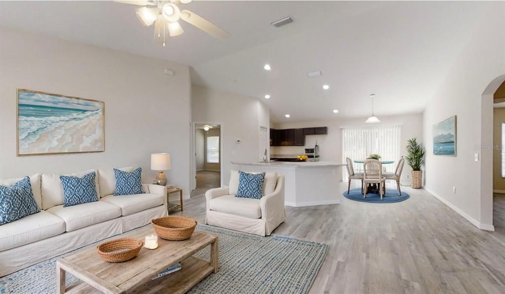 For Sale: $314,900 (3 beds, 2 baths, 1243 Square Feet)
