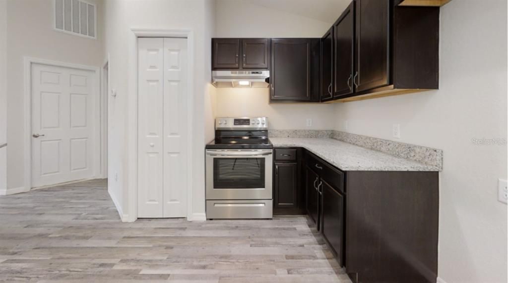 For Sale: $314,900 (3 beds, 2 baths, 1243 Square Feet)
