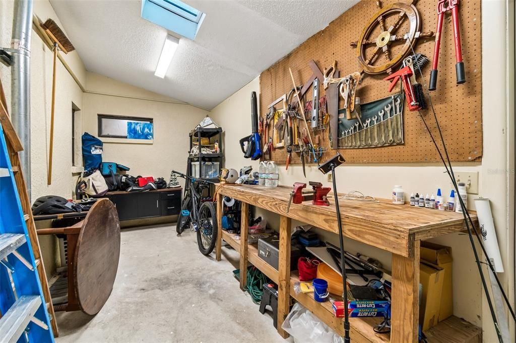 En Venta: $699,000 (5 camas, 3 baños, 3108 Pies cuadrados)