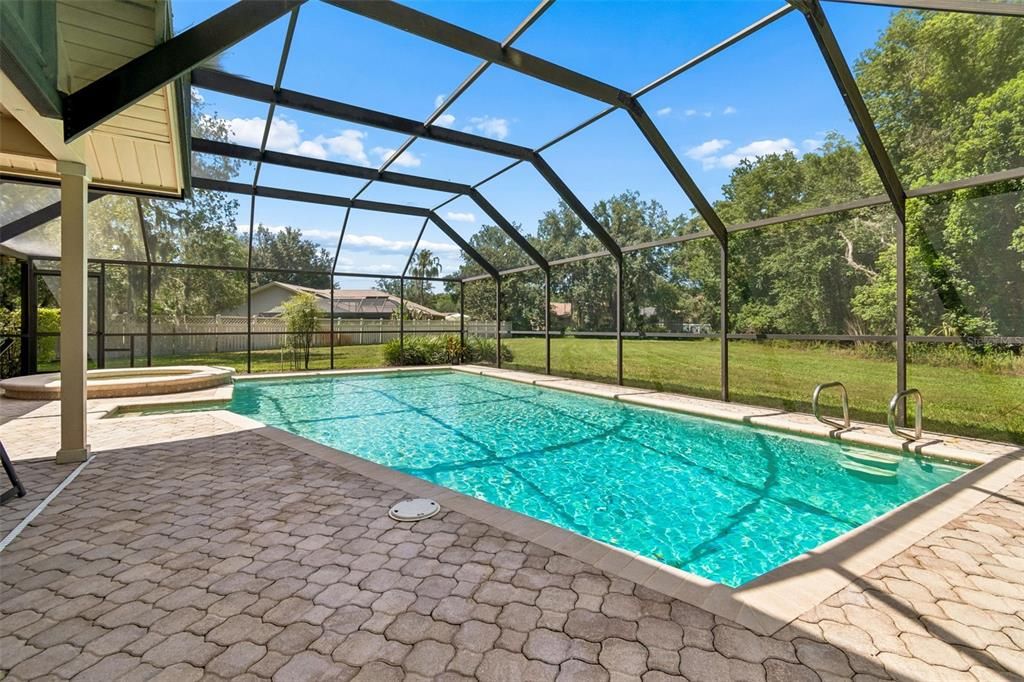 En Venta: $699,000 (5 camas, 3 baños, 3108 Pies cuadrados)