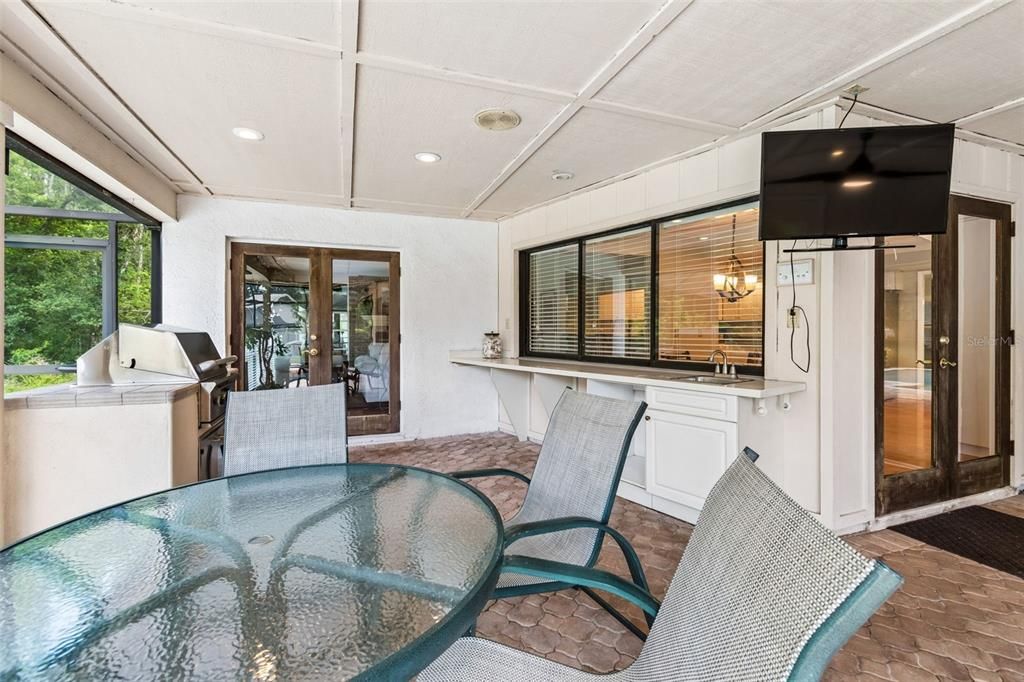 En Venta: $699,000 (5 camas, 3 baños, 3108 Pies cuadrados)
