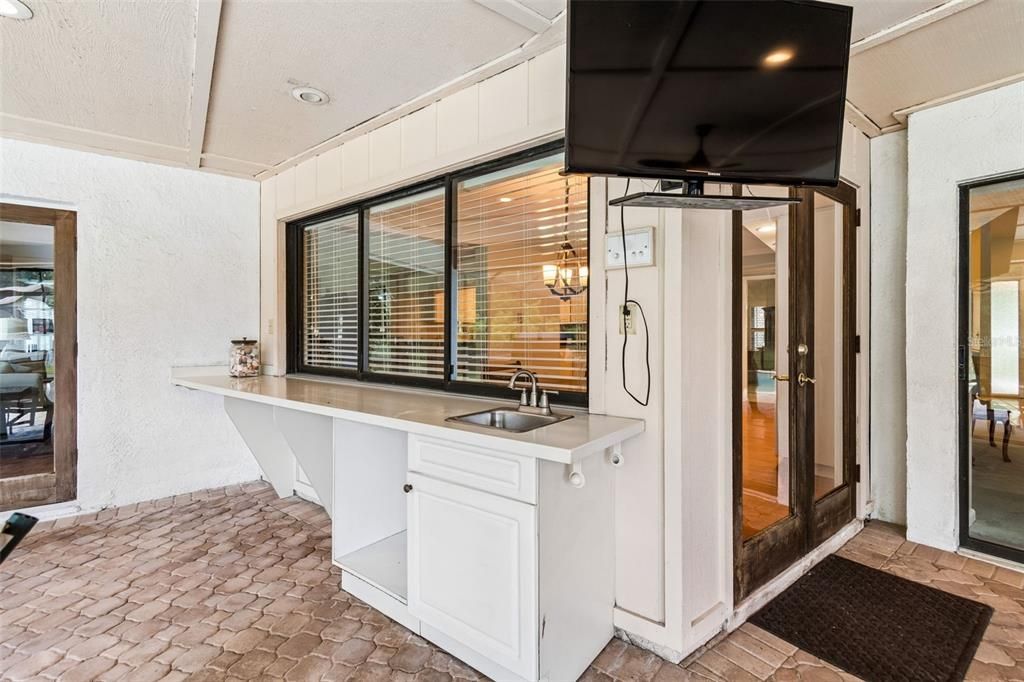 En Venta: $699,000 (5 camas, 3 baños, 3108 Pies cuadrados)