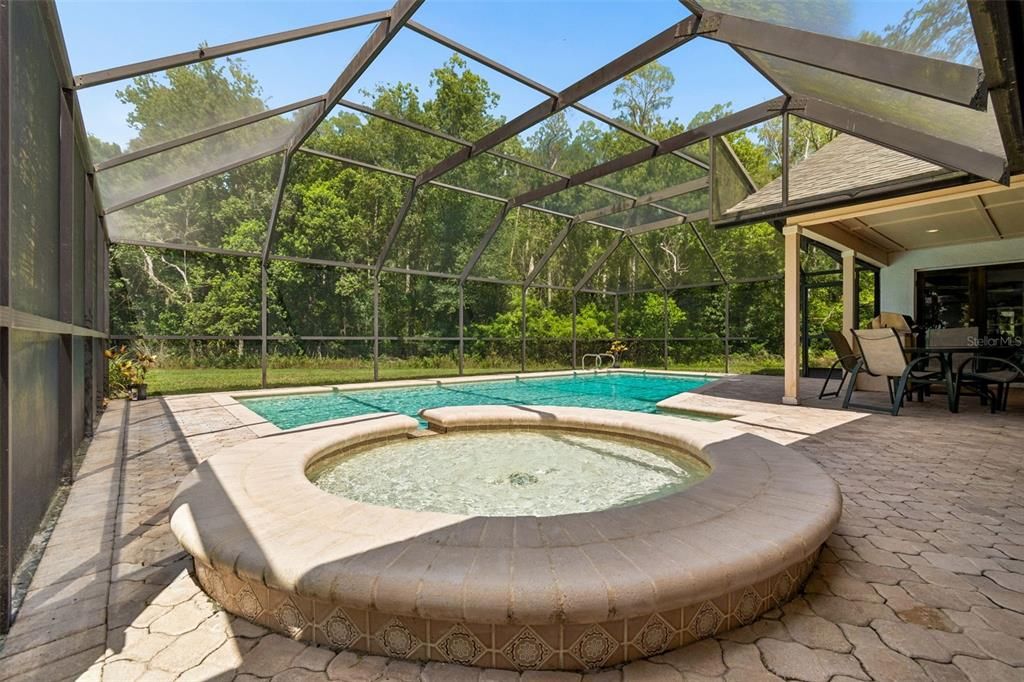 En Venta: $699,000 (5 camas, 3 baños, 3108 Pies cuadrados)