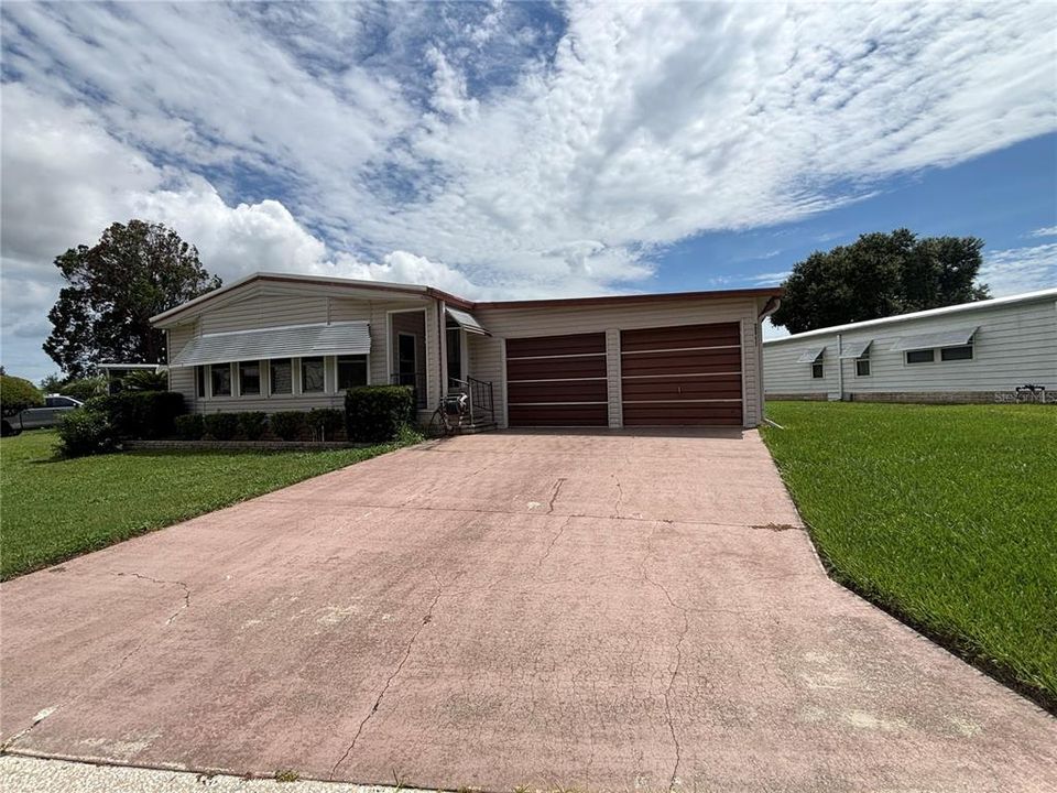 For Sale: $130,000 (2 beds, 2 baths, 1501 Square Feet)