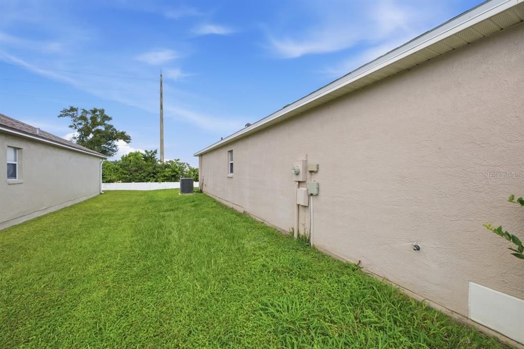 For Sale: $279,950 (3 beds, 2 baths, 1529 Square Feet)