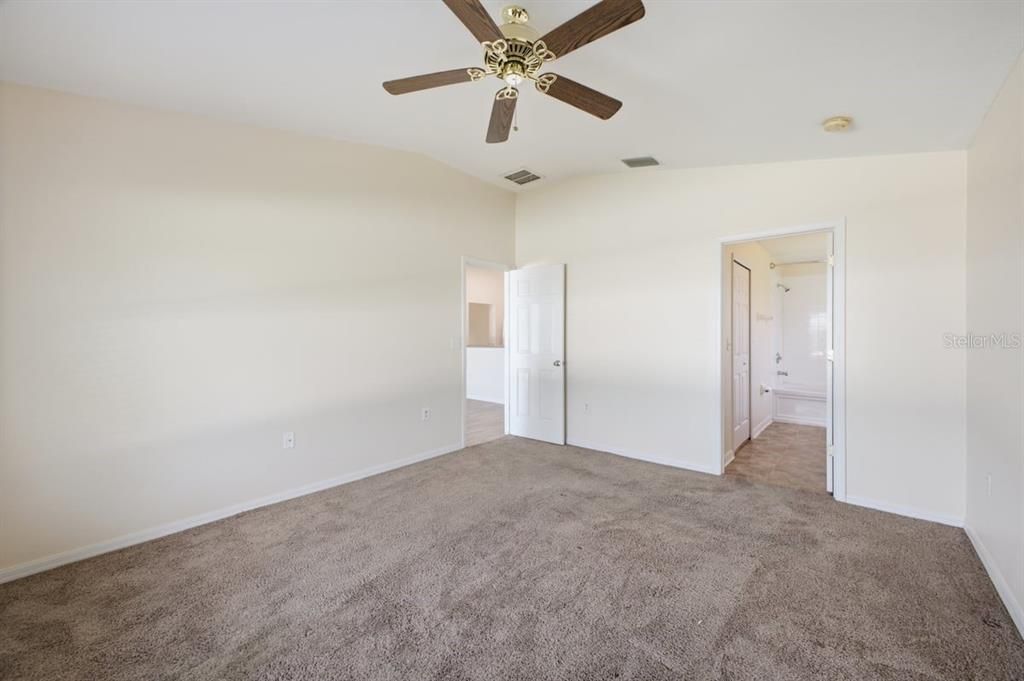 For Sale: $279,950 (3 beds, 2 baths, 1529 Square Feet)