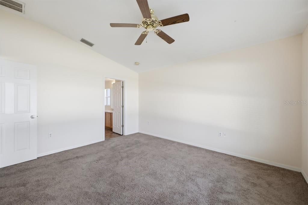 For Sale: $279,950 (3 beds, 2 baths, 1529 Square Feet)