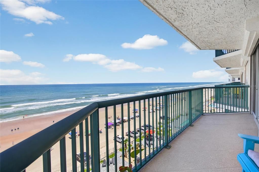 En Venta: $684,900 (3 camas, 3 baños, 2387 Pies cuadrados)