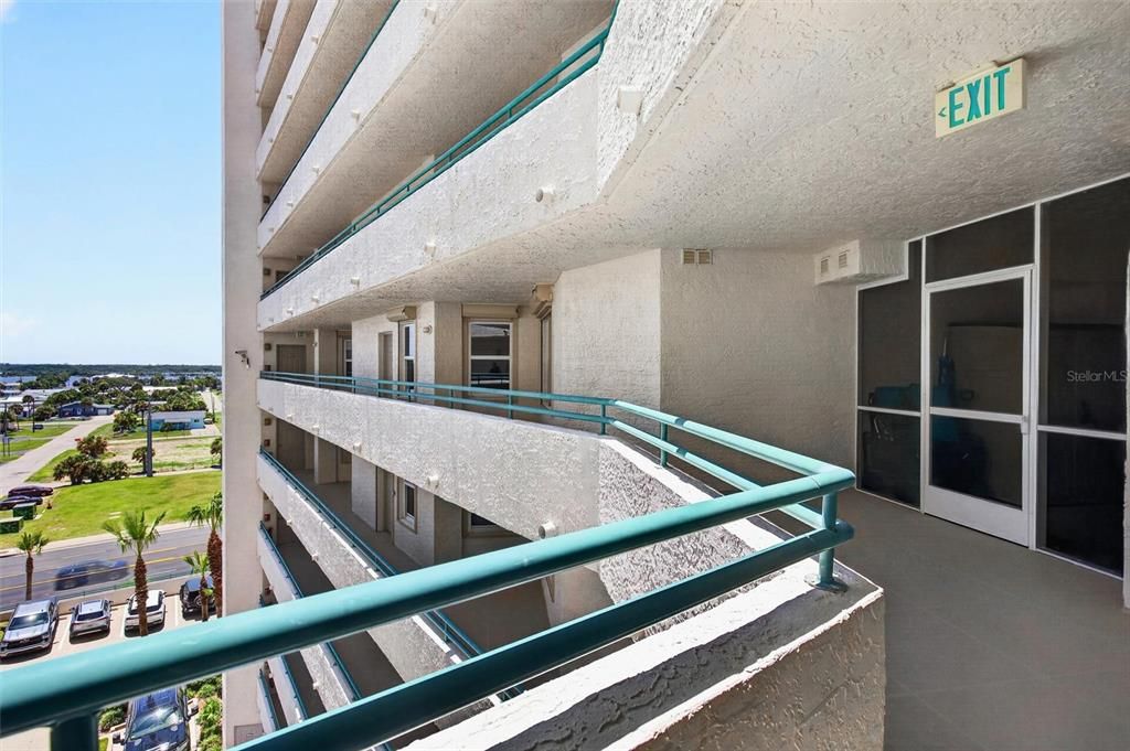 En Venta: $684,900 (3 camas, 3 baños, 2387 Pies cuadrados)