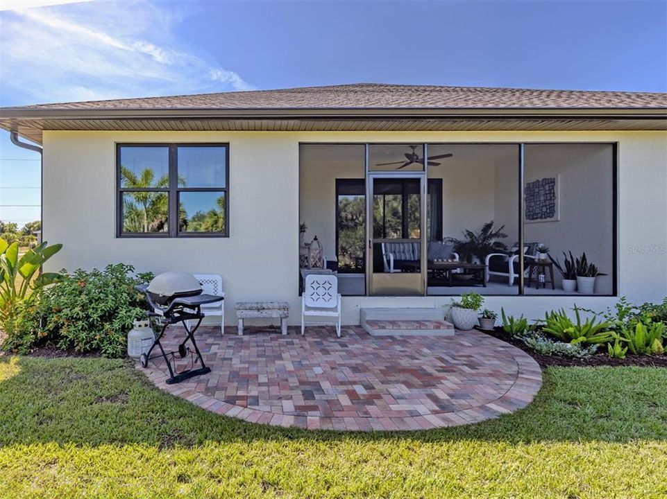 For Sale: $447,900 (4 beds, 3 baths, 2476 Square Feet)