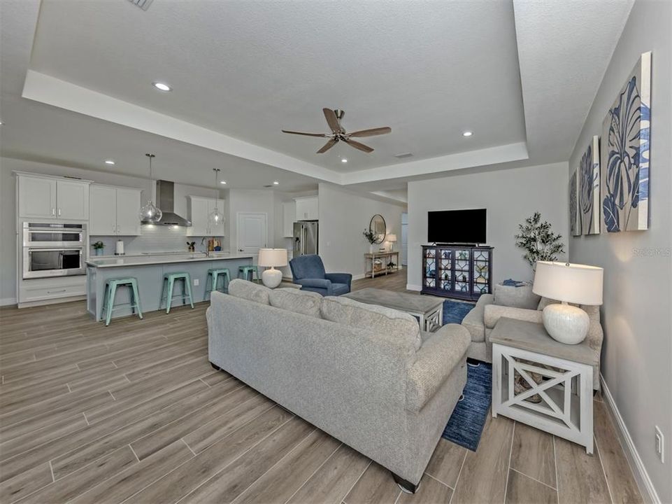 For Sale: $447,900 (4 beds, 3 baths, 2476 Square Feet)