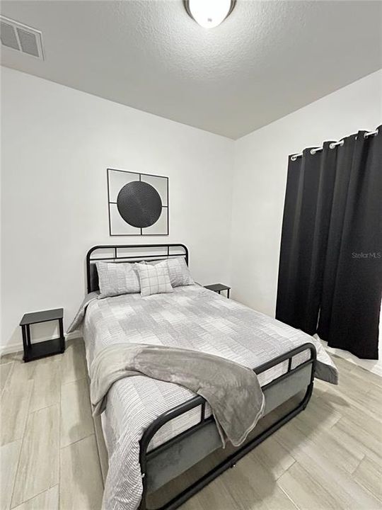 В аренду: $2,300 (3 спален, 2 ванн, 1300 Квадратных фут)