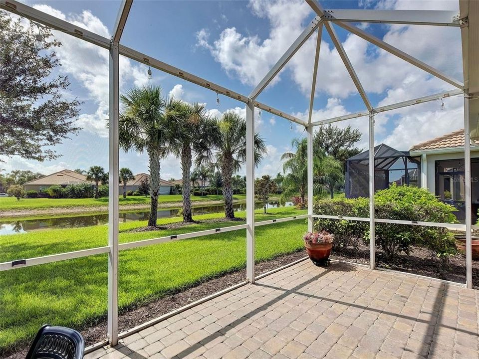 For Sale: $539,900 (3 beds, 2 baths, 1910 Square Feet)