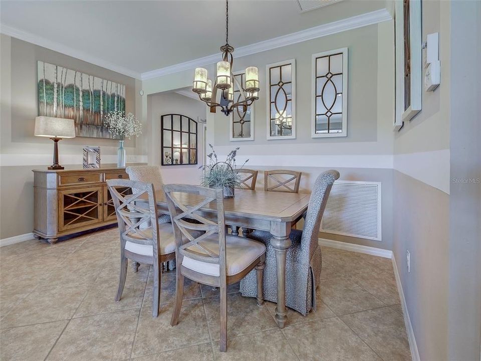 For Sale: $539,900 (3 beds, 2 baths, 1910 Square Feet)