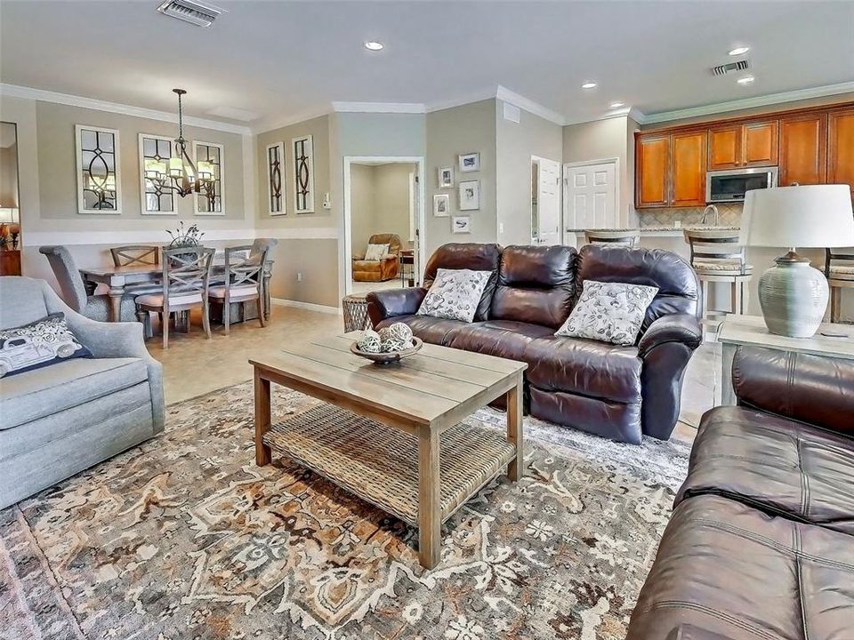 For Sale: $539,900 (3 beds, 2 baths, 1910 Square Feet)