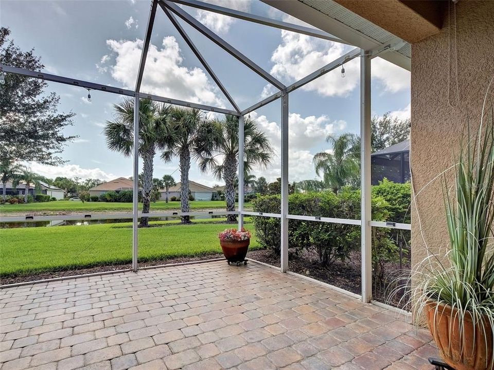 For Sale: $539,900 (3 beds, 2 baths, 1910 Square Feet)