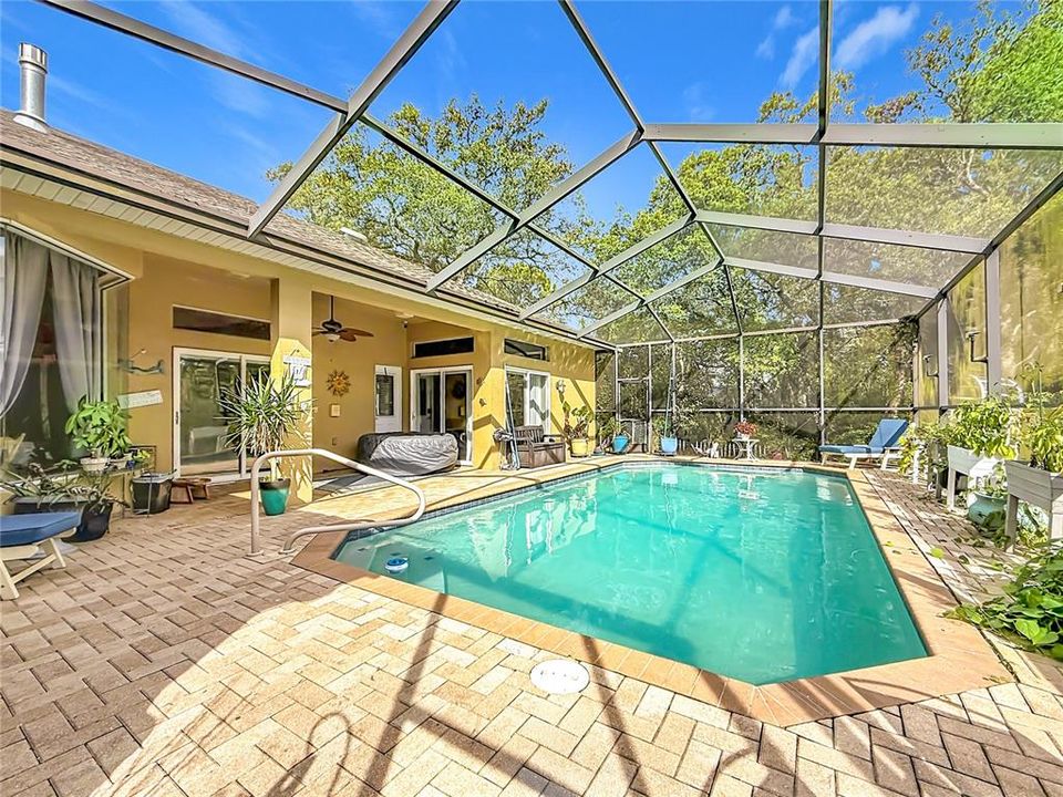 For Sale: $599,500 (5 beds, 4 baths, 3296 Square Feet)