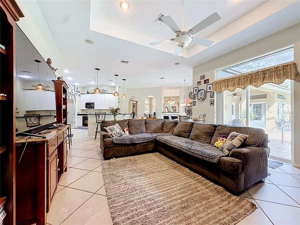 For Sale: $599,500 (5 beds, 4 baths, 3296 Square Feet)
