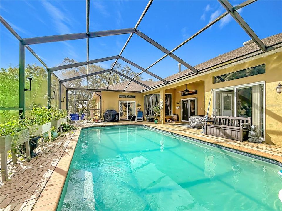 For Sale: $599,500 (5 beds, 4 baths, 3296 Square Feet)