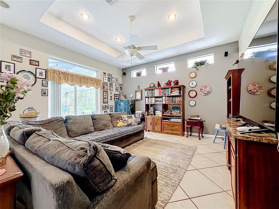 For Sale: $599,500 (5 beds, 4 baths, 3296 Square Feet)