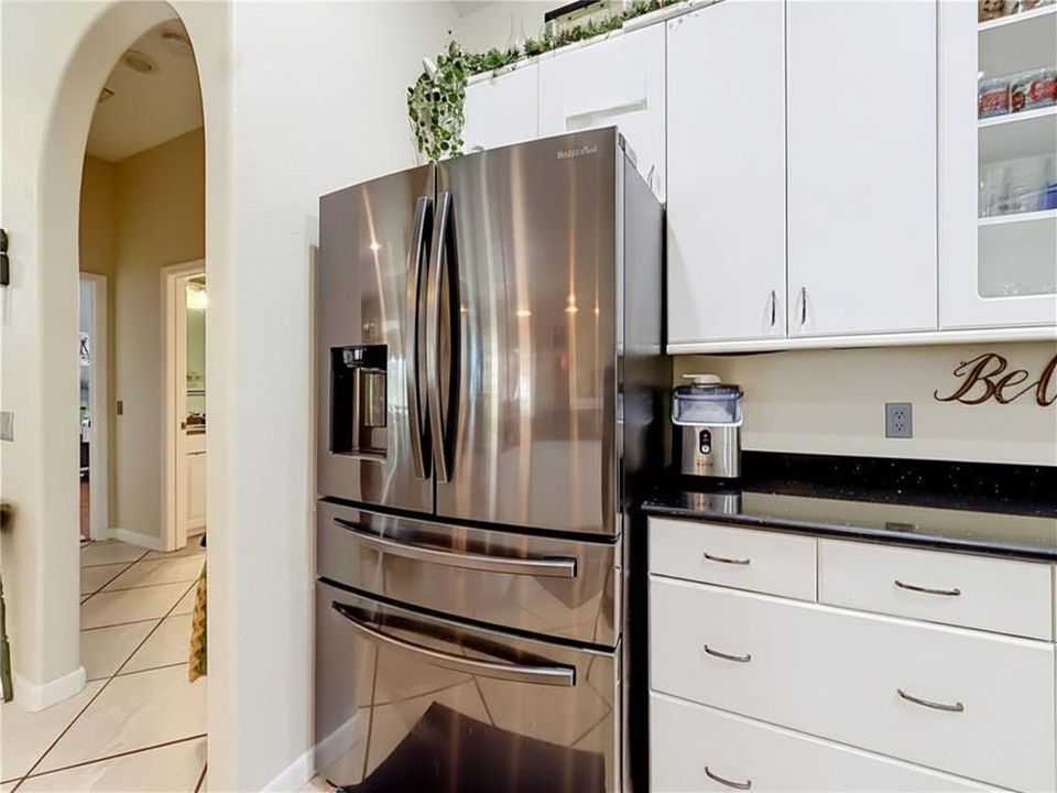 For Sale: $599,500 (5 beds, 4 baths, 3296 Square Feet)