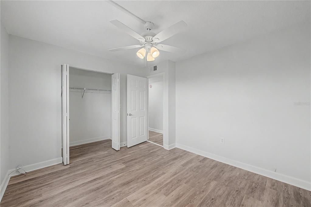For Sale: $249,900 (3 beds, 2 baths, 1065 Square Feet)