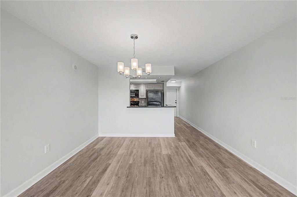 For Sale: $249,900 (3 beds, 2 baths, 1065 Square Feet)