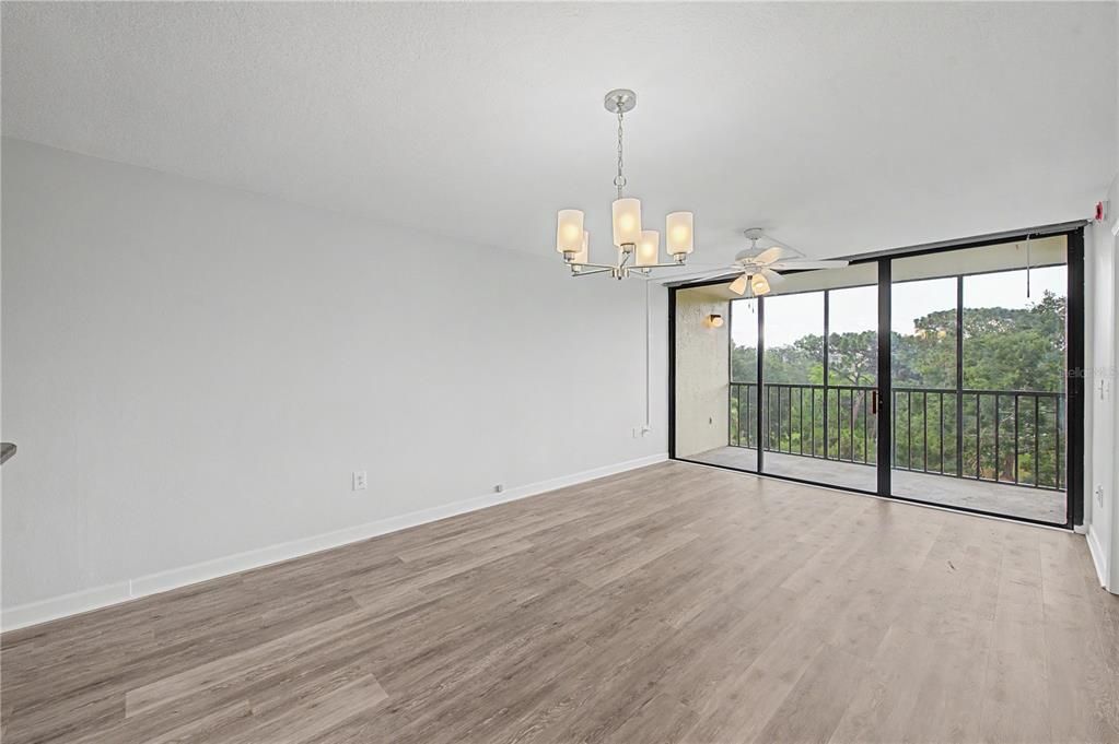 For Sale: $249,900 (3 beds, 2 baths, 1065 Square Feet)