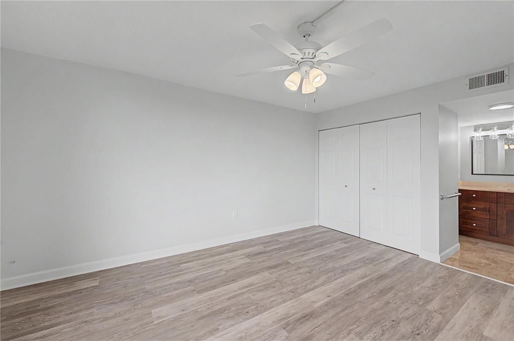 For Sale: $249,900 (3 beds, 2 baths, 1065 Square Feet)