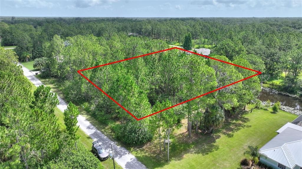 En Venta: $155,000 (0.50 acres)